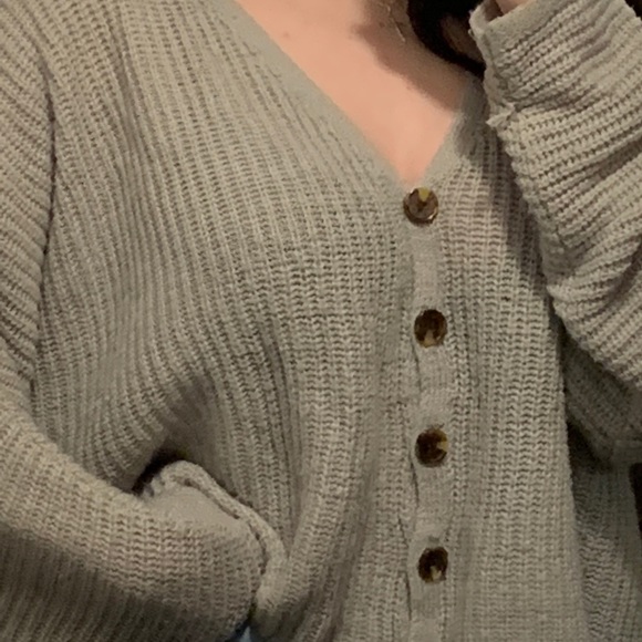 grey sweater - Picture 4 of 5